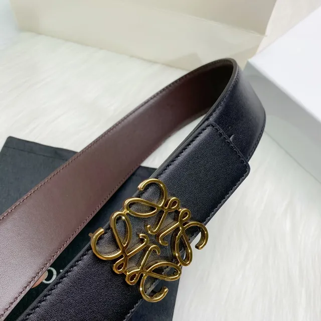 Loewe Anagram 黑色金色 光滑扣头 皮革皮带 5