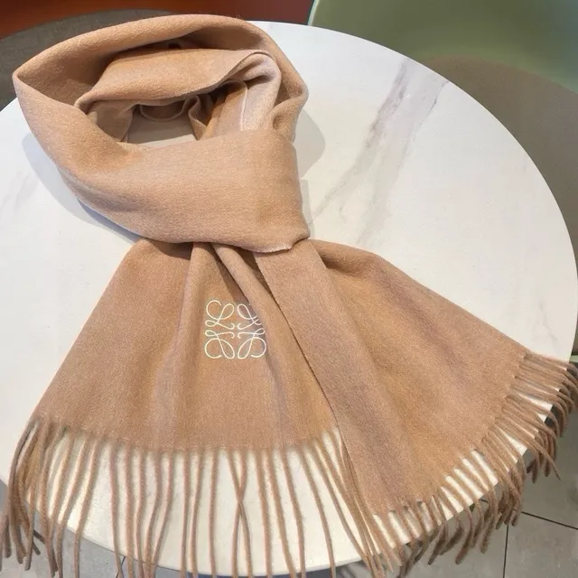 Loewe Anagram এমব্রয়ডারি বেইজ ক্যাশমির স্কার্ফ 3