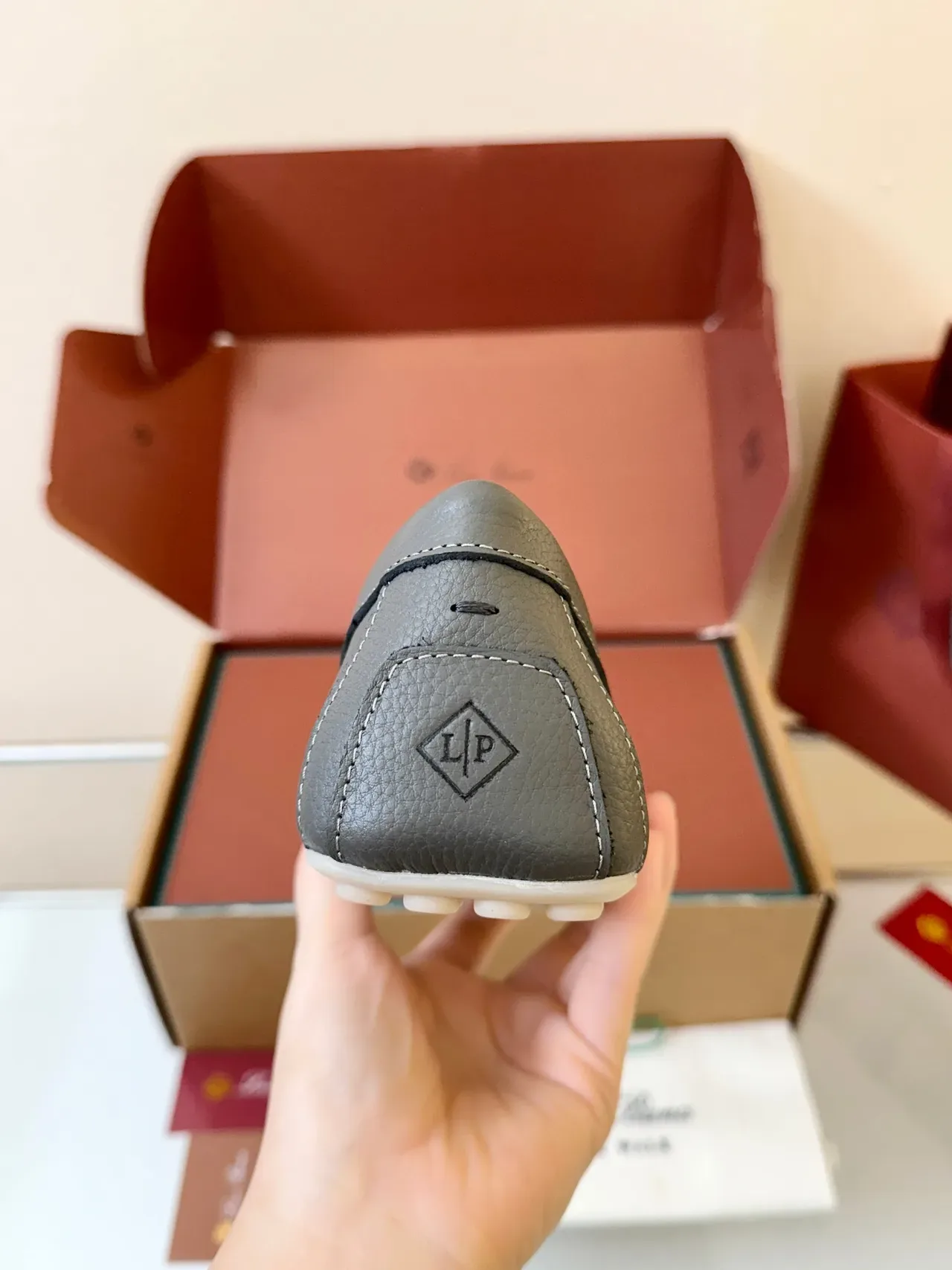 Mocassins Loro Piana Penny Cuir Granulé Gris 4