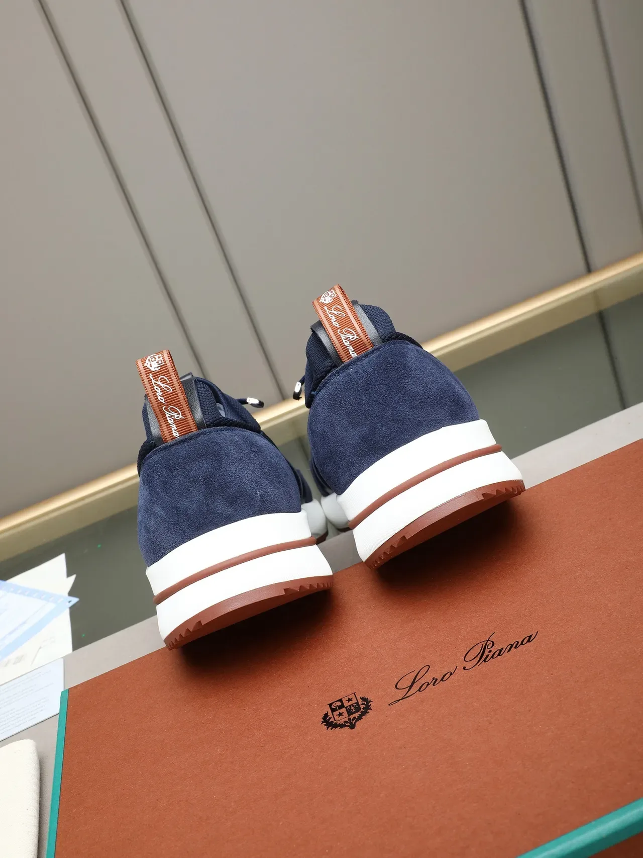 Loro Piana Summer Walk حذاء أسلوب حياة أزرق بحري شبكة وسويد 4