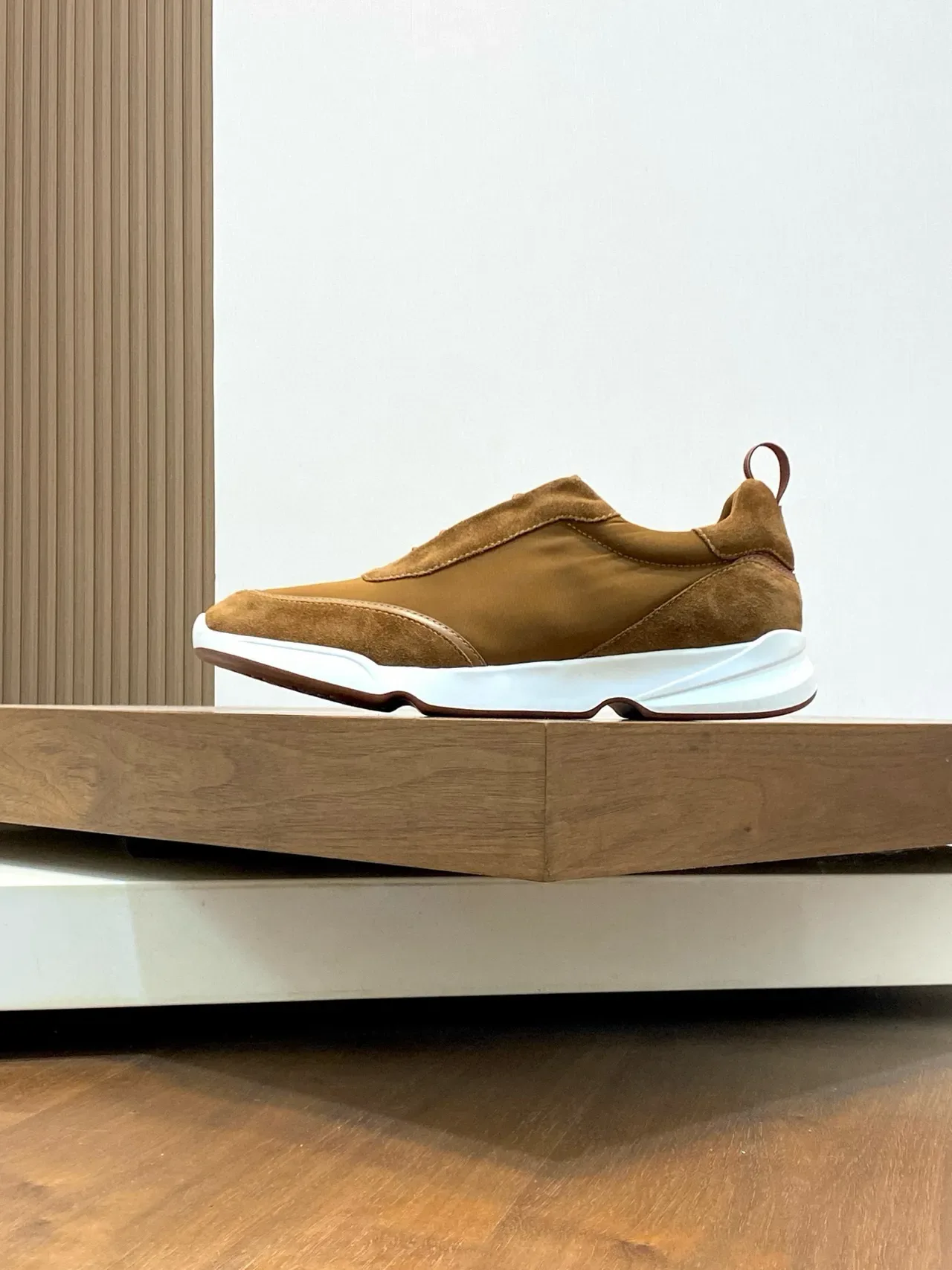 Loro Piana Zapatillas Lifestyle de Ante y Textil en Tan 3