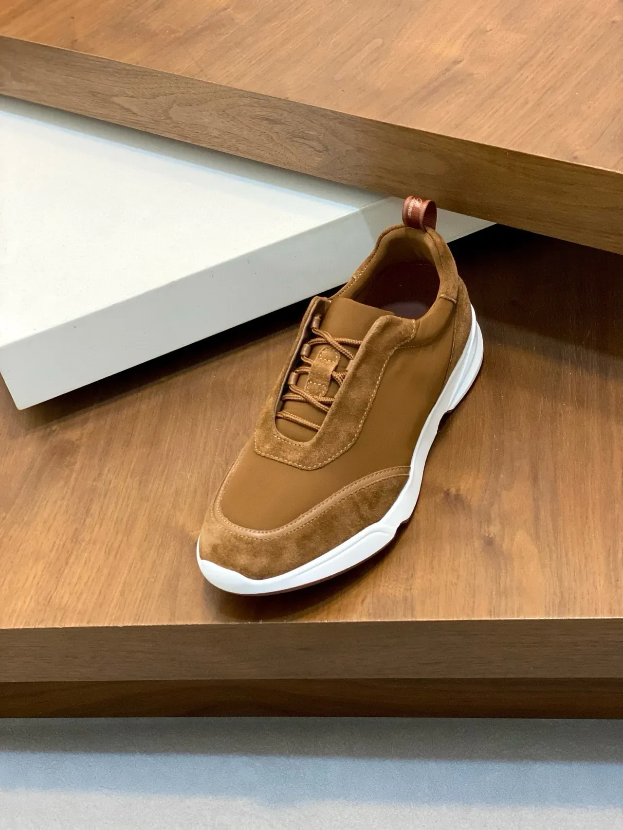 Loro Piana Zapatillas Lifestyle de Ante y Textil en Tan 6