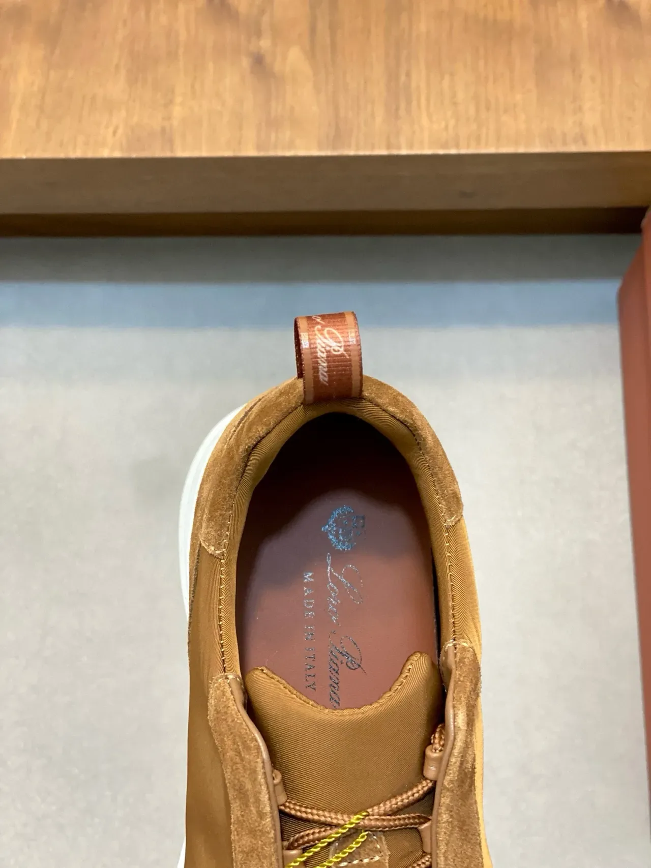 Loro Piana Zapatillas Lifestyle de Ante y Textil en Tan 7