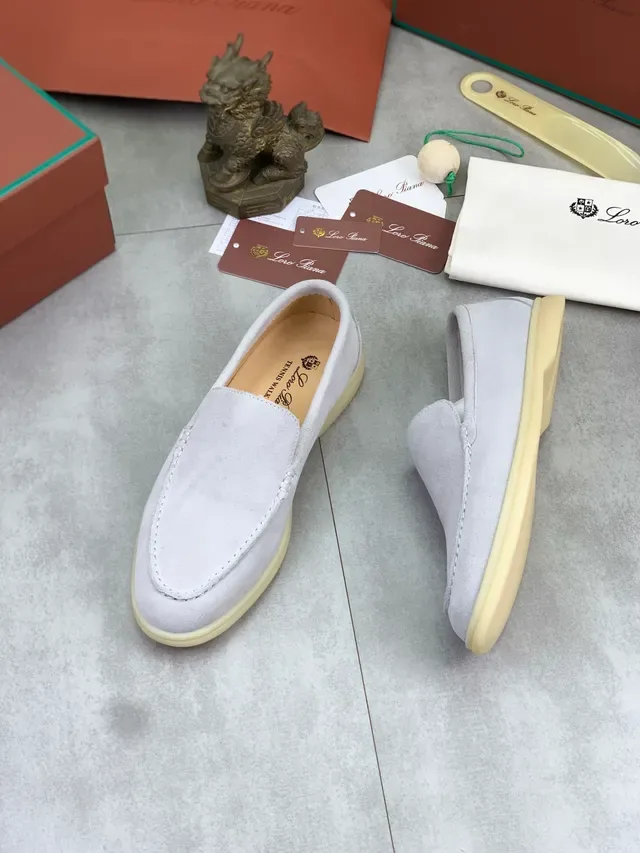 Loro Piana Tennis Walk مكاسين سويد رمادي فاتح 5