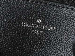 Louis Vuitton Sac seau à bandoulière en chaîne beige marron imprimé monogramme 3