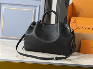 Louis Vuitton Sac seau à bandoulière en chaîne beige marron imprimé monogramme 8
