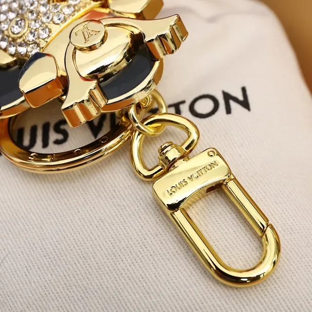 Louis Vuitton কালো সোনা এনামেল ফ্লোরাল চার্ম মেটাল ক্রসবডি ব্যাগ 5