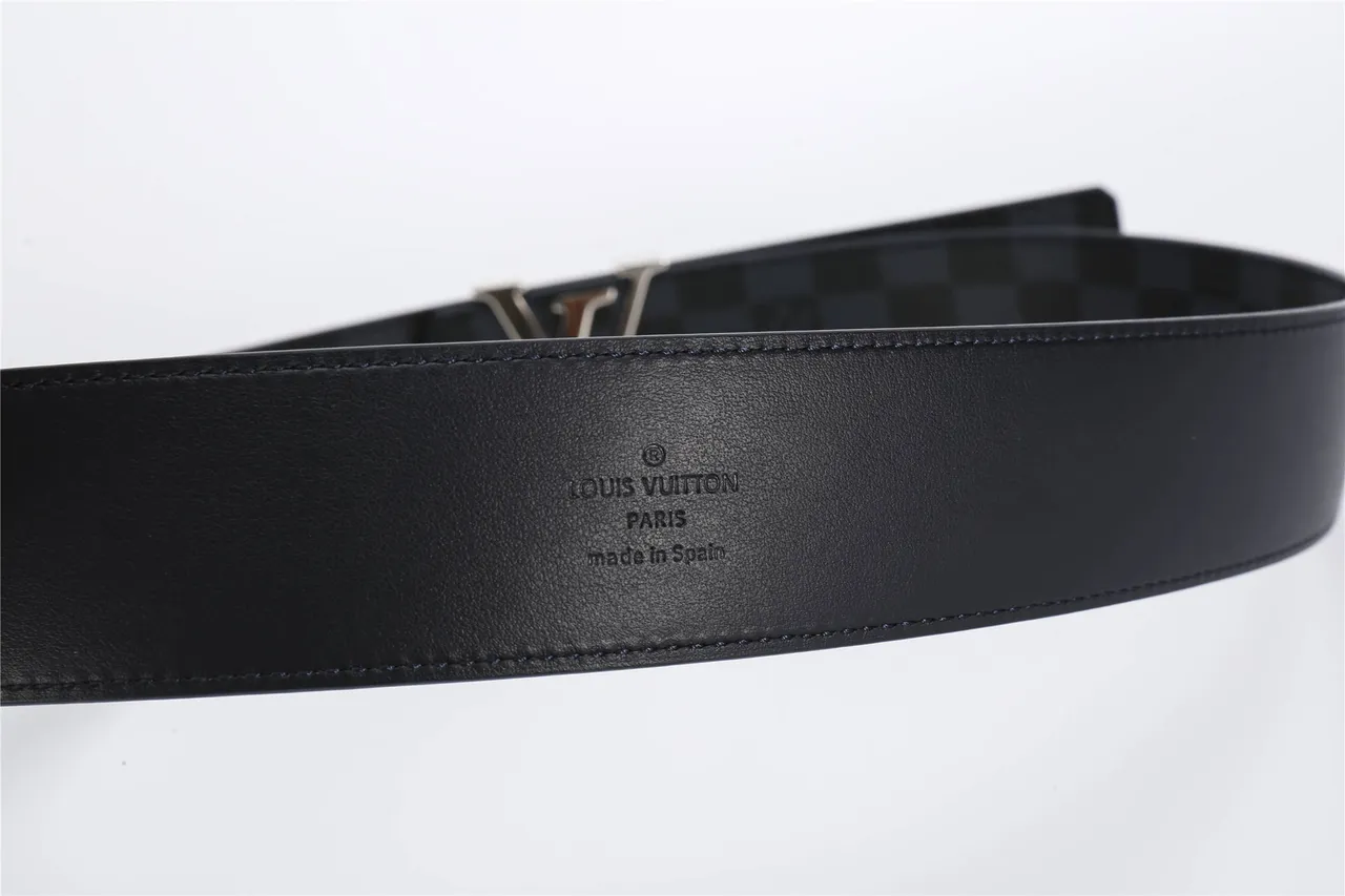 Louis Vuitton Black Gray Damier Graphite Check Pattern Polished Silver-Tone LV Monogram Buckle Leather Belt 3
