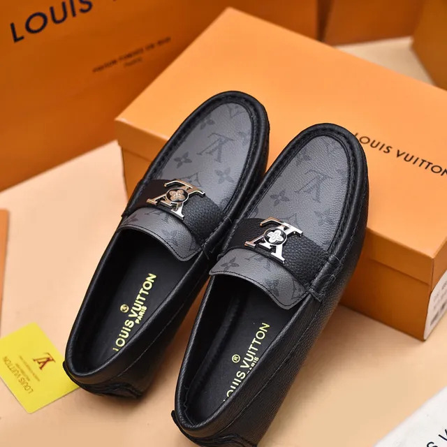 Louis Vuitton Mocassim de Couro Preto e Cinza Monogramado Fivela de Metal LV Cinta Loafer 3