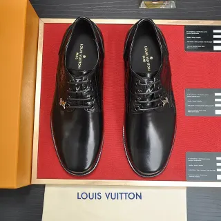 Louis Vuitton Chaussures Oxford en Cuir Poli Noir à Embout Rond