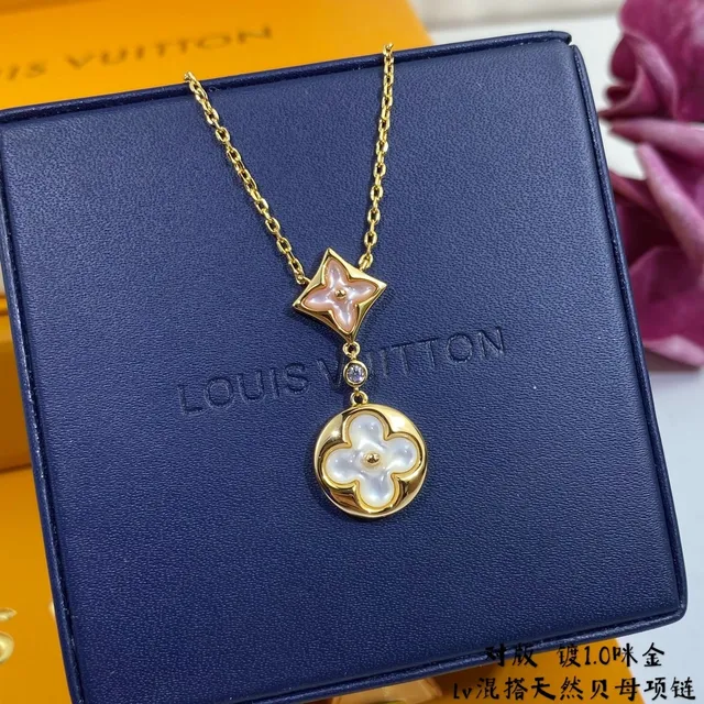 Louis Vuitton Colar Floral Mãe de Pérola 5