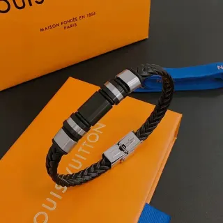 Louis Vuitton बुनकर चमड़ी और धातु की चूड़ी