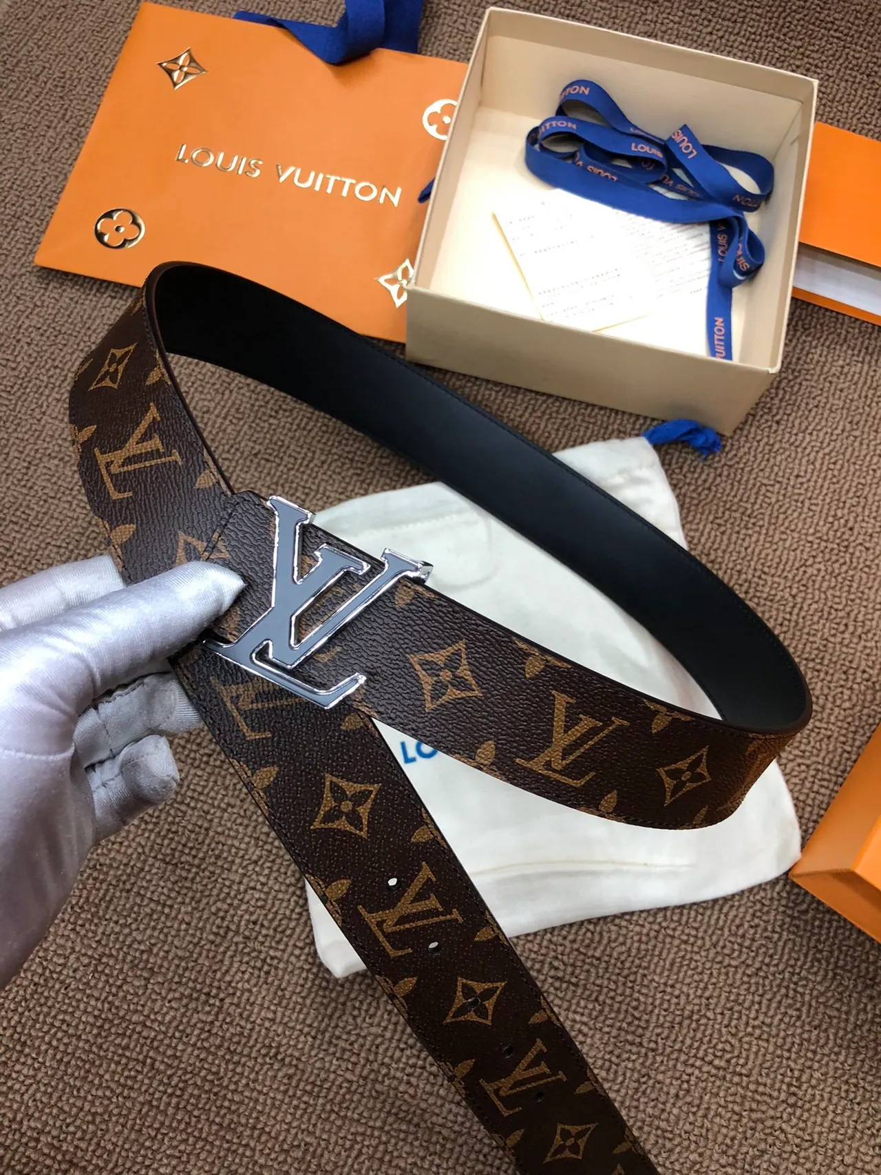 حزام Louis Vuitton بني بيج Monogram-Coated Canvas مصقول interlocking LV مشبك جلد 6