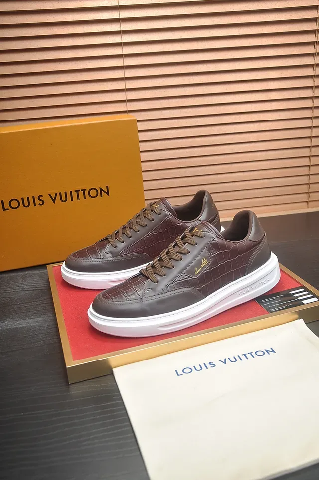 Louis Vuitton أحذية رياضية أسلوب حياة جلدية بني وبيضاء منخفضة الارتفاع 4