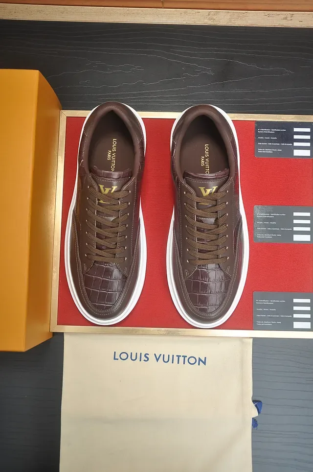 Louis Vuitton أحذية رياضية أسلوب حياة جلدية بني وبيضاء منخفضة الارتفاع 5