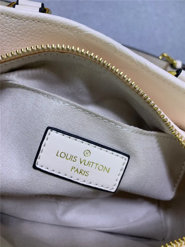 Louis Vuitton Capucines বেইজ সোনালি কাঠামোগত টপ-হ্যান্ডেল মোনোগ্রাম চামড়া হ্যান্ডব্যাগ 3