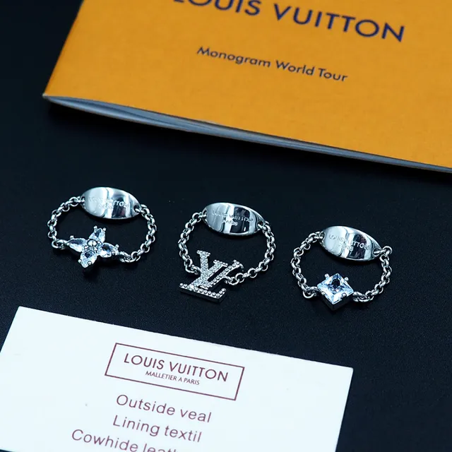 Louis Vuitton Chain-Linked Crystal Charm Rings 8