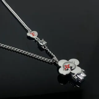 Louis Vuitton ফ্লাওয়ার পেন্ডেন্ট নেকলেস সিলভার রেড কার্ব চেইন হার্ট চার্ম নেকলেস