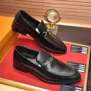 Louis Vuitton Horsebit কালো চামড়া লোফার
