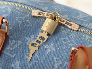 لويس فويتون Keepall Bandoulière Denim Monogram أزرق و بني حقيبة سفر 5