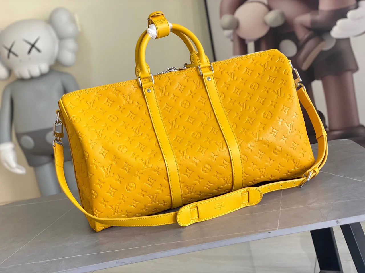 लुई विटन Keepall एम्बॉस्ड मोनोग्राम पीला डफल बैग 3