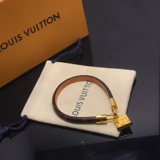 Louis Vuitton Lockit Monogram Pulsera de Cuero con Candado Dorada