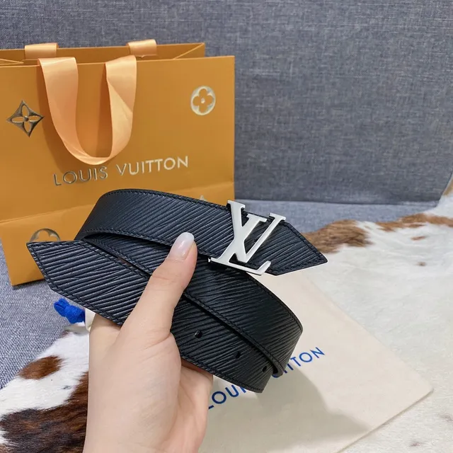 Louis Vuitton LV Initiales cinto de couro texturizado preto 3