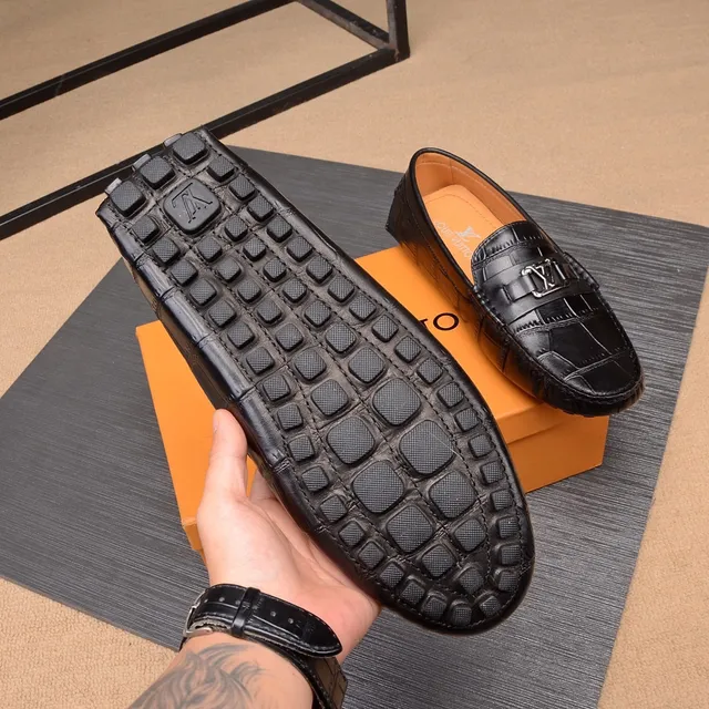 Louis Vuitton LV Loafer Chaussures Noires en Cuir Embossé Crocodile 9