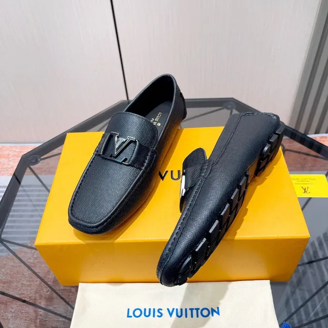 Louis Vuitton LV لوفر أزرق بحري جلد مصقول مشبك معدني لوفرز 6