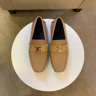 Louis Vuitton LV लूफर टैन बीज पेबल्ड लेदर लूफर्स