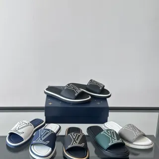 Louis Vuitton LV Slide Monogram 拖鞋