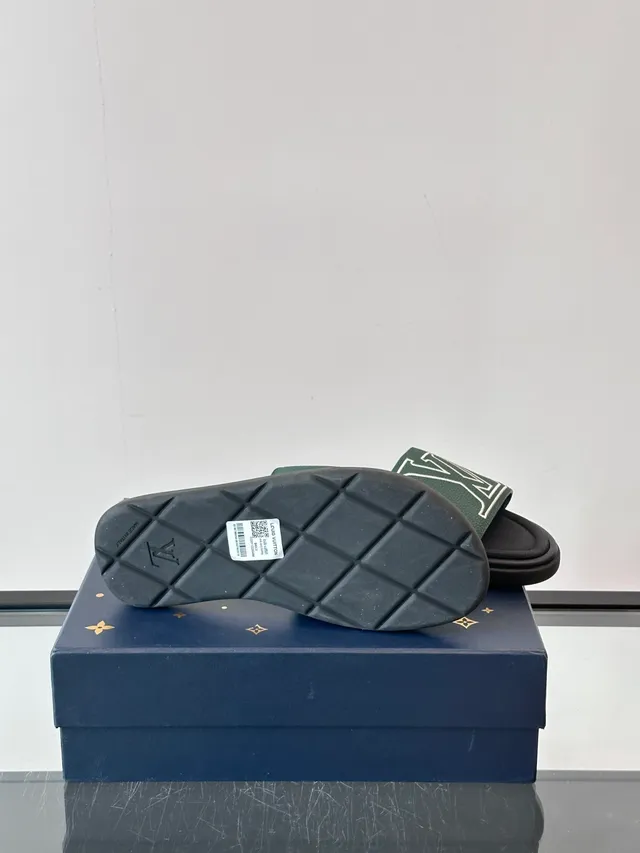Louis Vuitton LV Slide Monogram Slippers 4
