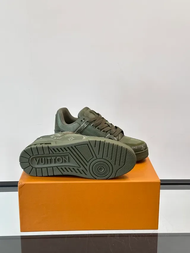 Louis Vuitton LV Trainer आर्मी ग्रीन लाइफस्टाइल स्नीकर्स 2