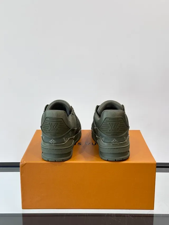 Louis Vuitton LV Trainer आर्मी ग्रीन लाइफस्टाइल स्नीकर्स 3