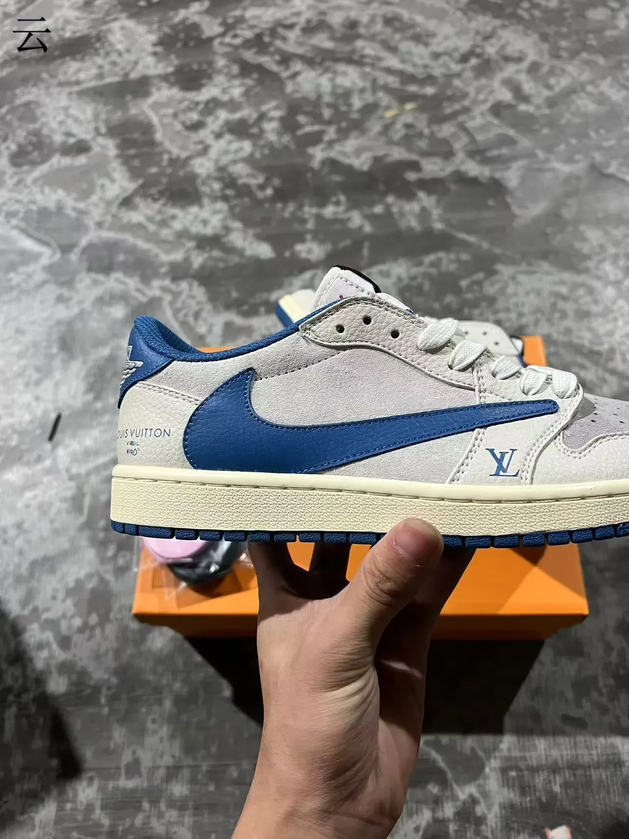 Louis Vuitton LV Trainer Bege Azul Couro-Suede Híbrido Superior Overlay Contraste Audaz Estilo de Vida Tênis 7