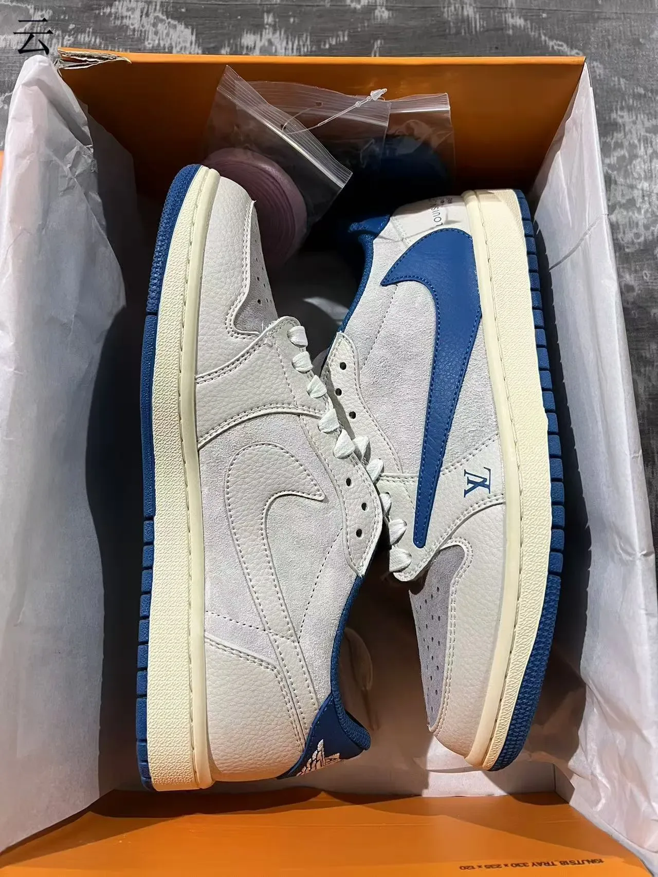 Louis Vuitton LV Trainer Bege Azul Couro-Suede Híbrido Superior Overlay Contraste Audaz Estilo de Vida Tênis 9