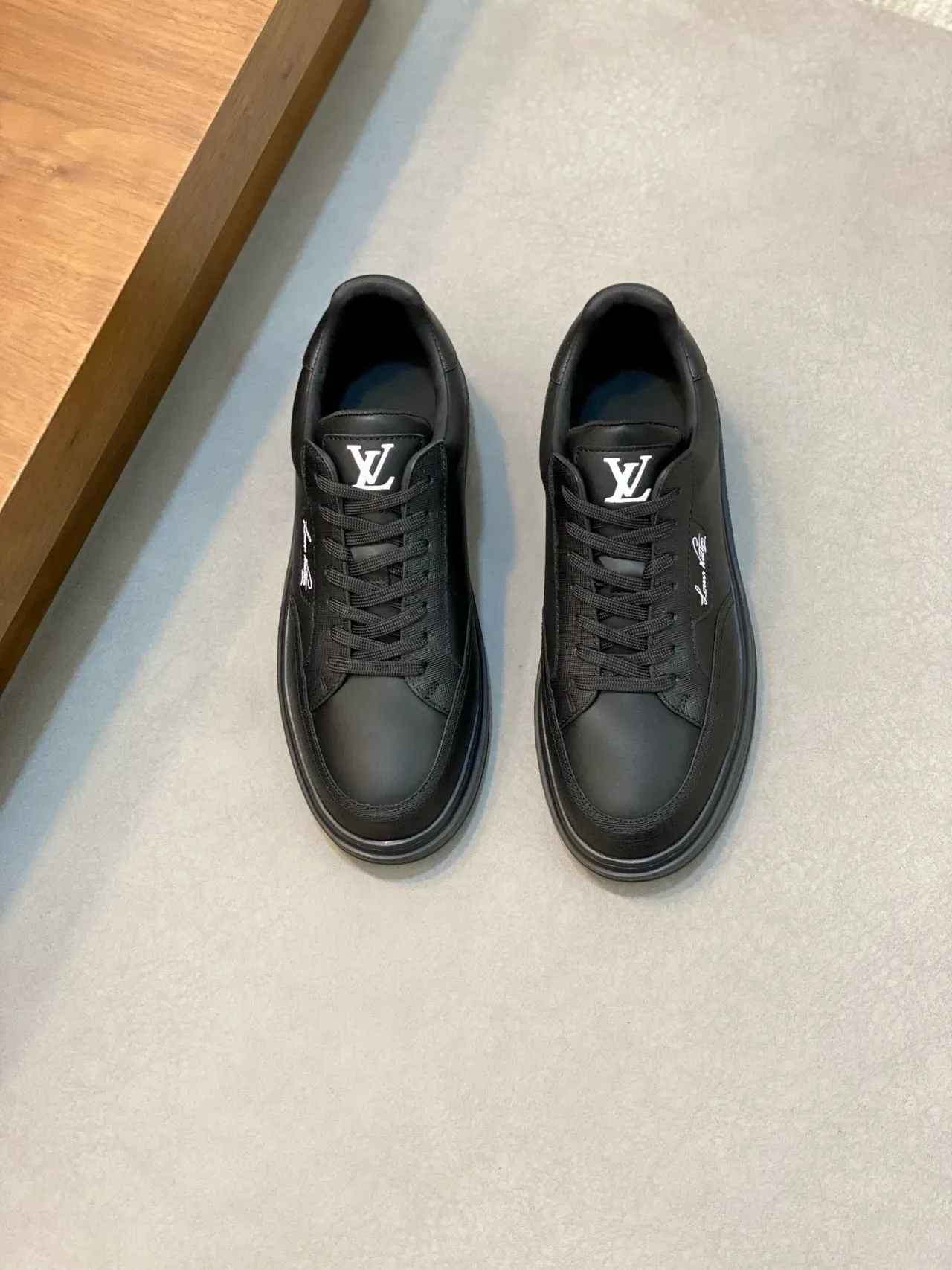 Louis Vuitton LV Trainer Sneakers Lifestyle Negro Monocromo Material Mixto Superior 5