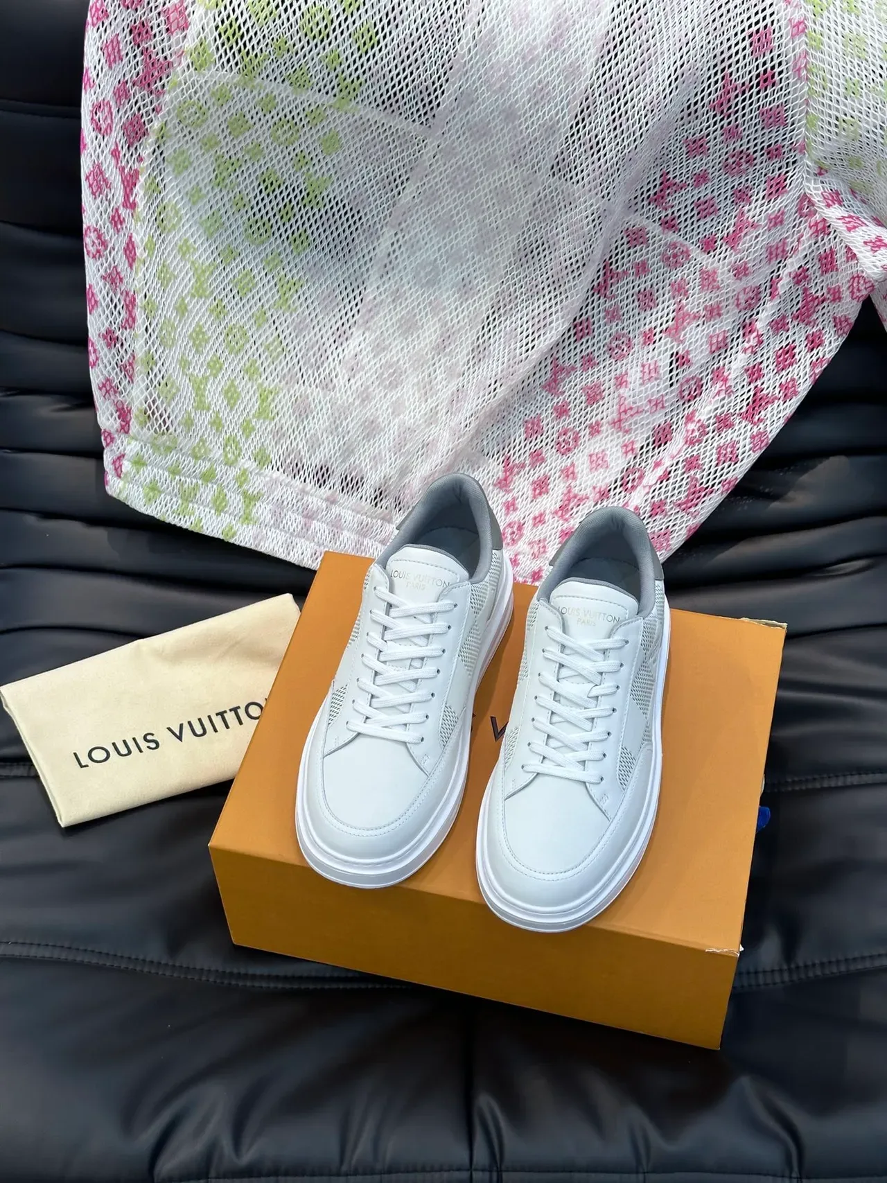 Louis Vuitton LV Trainer Chaussures Lifestyle Gris Blanc Basse Mesh et Cuir Pané 5