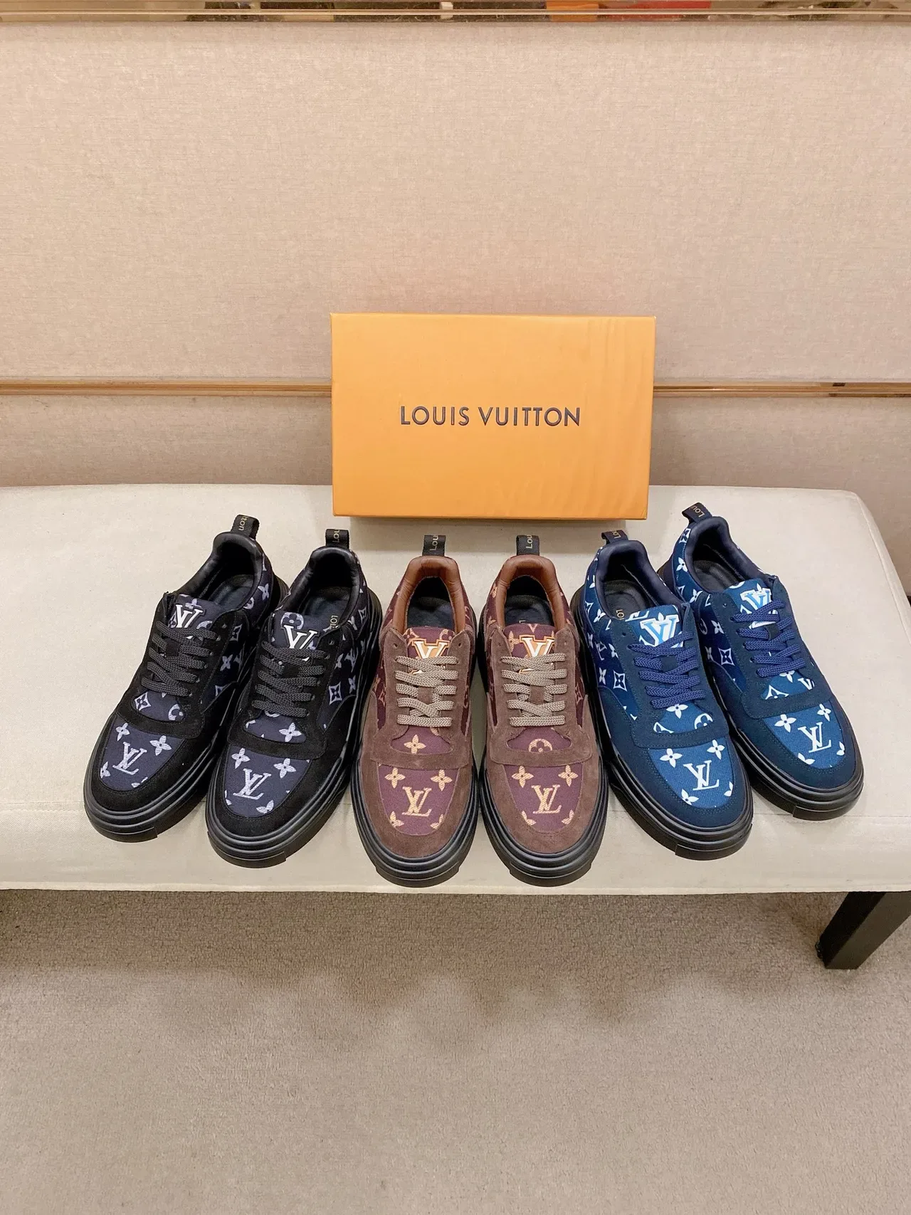 路易威登 LV Trainer 海军蓝黑色 Monogram-Print 帆布/麂皮鞋面 生活方式运动鞋 6