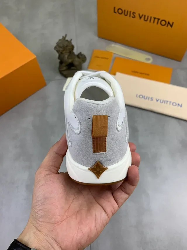 Louis Vuitton LV Trainer सादा এবং ধূসর লাইফস্টাইল স্নীকার 3