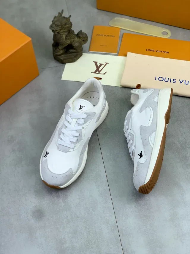 Louis Vuitton LV Trainer सादा এবং ধূসর লাইফস্টাইল স্নীকার 5