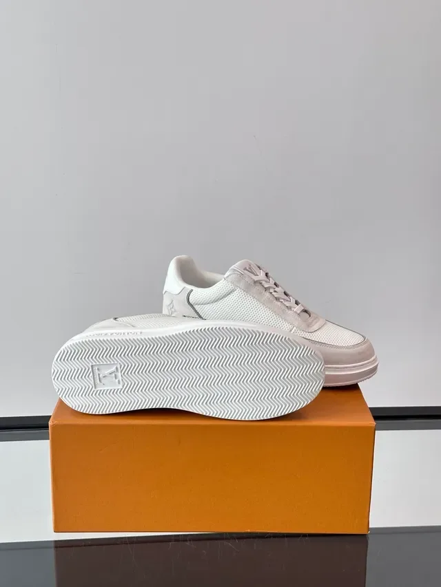 路易威登 LV Trainer 白色米色 镂空网面 麂皮覆盖 生活风格运动鞋 2