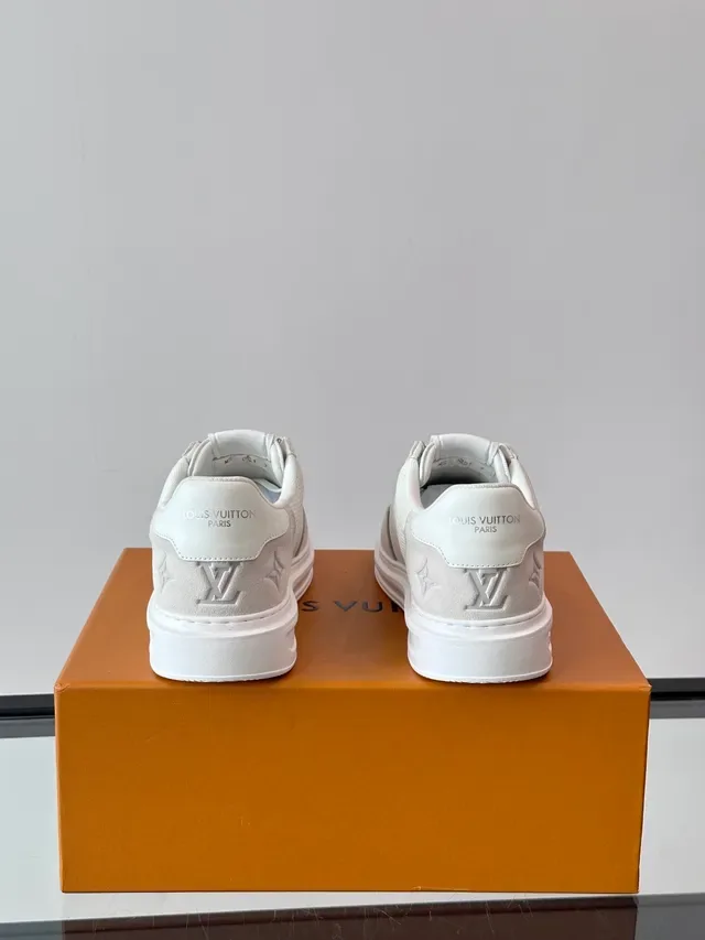 路易威登 LV Trainer 白色米色 镂空网面 麂皮覆盖 生活风格运动鞋 4