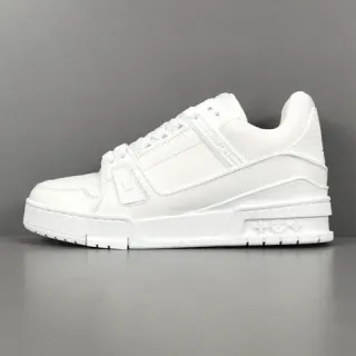 Louis Vuitton LV Trainer Tênis Lifestyle Branco Monocromático Estruturado com Faixa Sobreposta