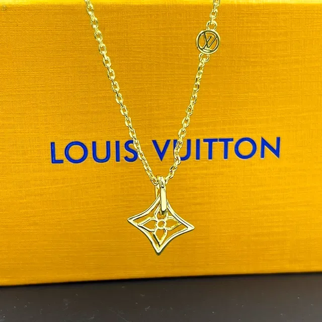 Louis Vuitton LV Twiggys Gold Chain Necklace 3