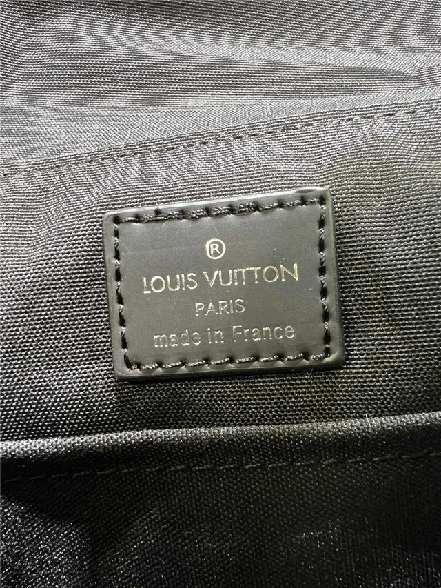 Louis Vuitton Monogram Canvas Flap Messenger Bag 20