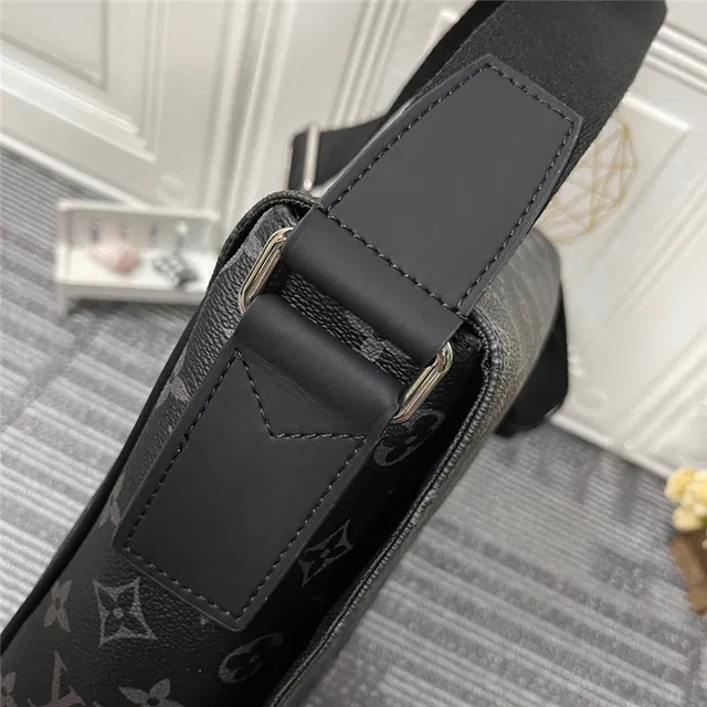 Louis Vuitton Monogram Eclipse মেসেঞ্জার ব্যাগ 5