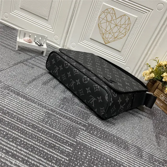 Louis Vuitton Monogram Eclipse মেসেঞ্জার ব্যাগ 7