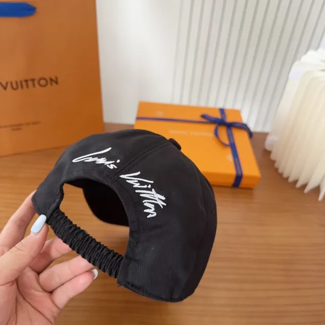Louis Vuitton Monogram 刺绣黑色棒球帽 3