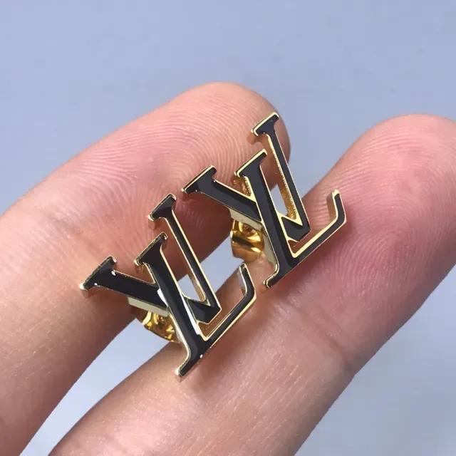 Pendientes Louis Vuitton Monogram Esmaltados en Oro 3
